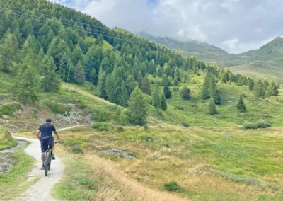 Gravel in Val d'Ayas, il Ru Curtod | Si apre il panorama dopo il Ru Courtod